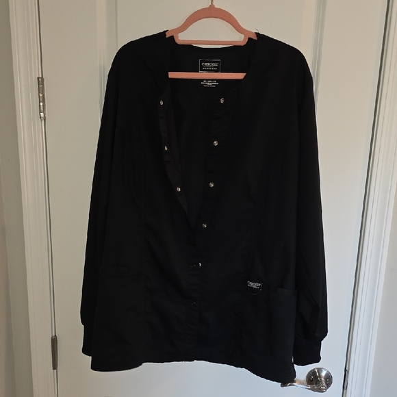 Cherokee Women's Warm Up Scrub Jacket - Picture 4 of 5